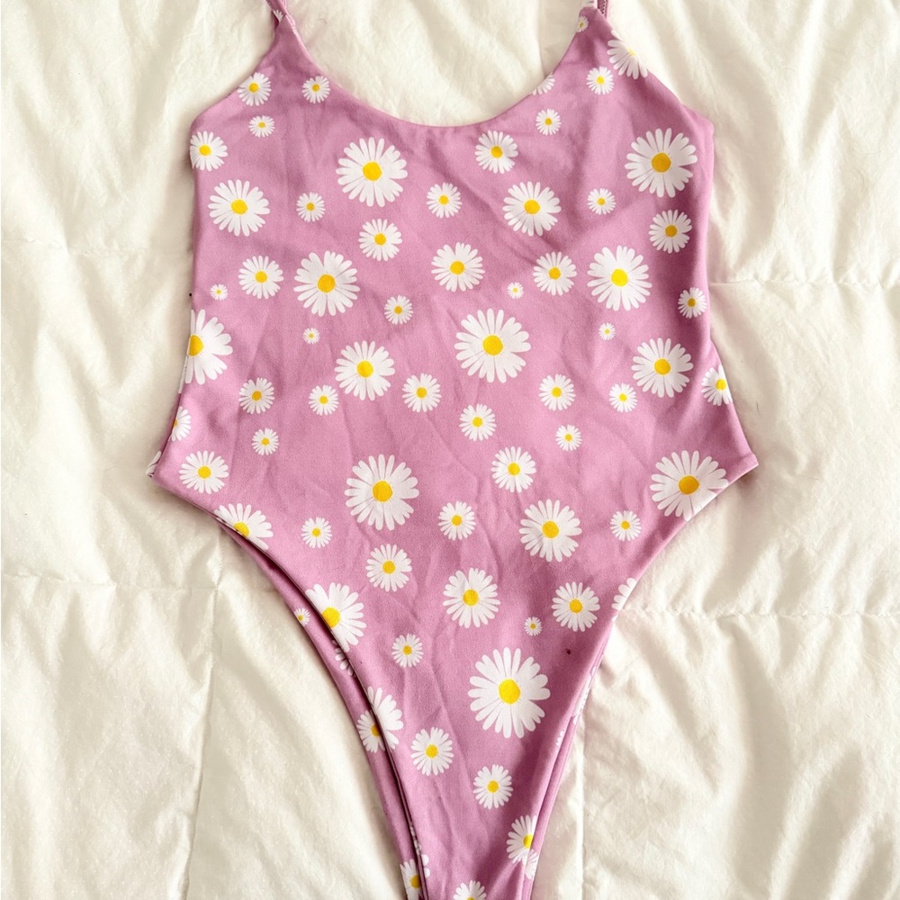 Lilac Daisy Print One-Piece Swimsuit nasty gal